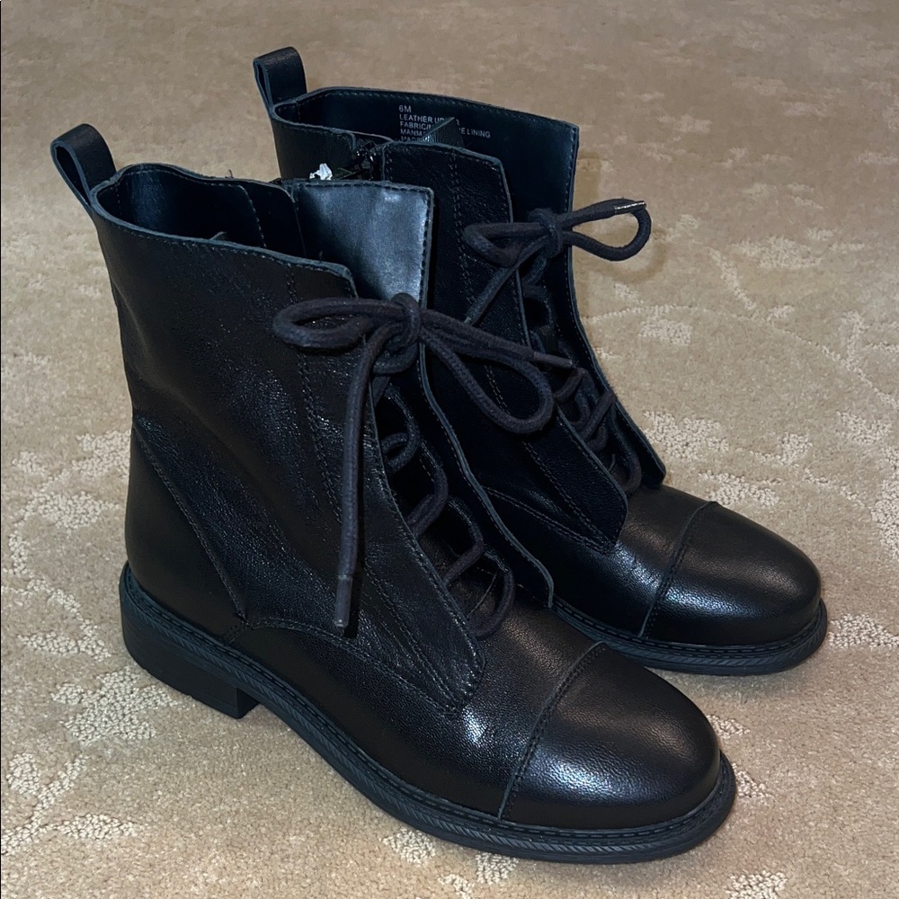 NWOB Chelsea & Violet Black Lace Up Leather Boots, Sz 6